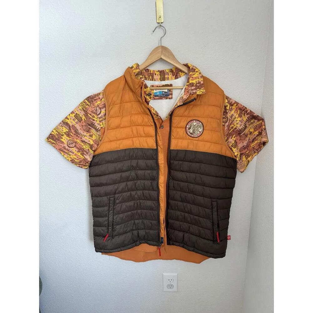 Magellan Outdoors Shiner Bock Mens Camo Fishing Shirt and‎ Puffer Vest 2XL